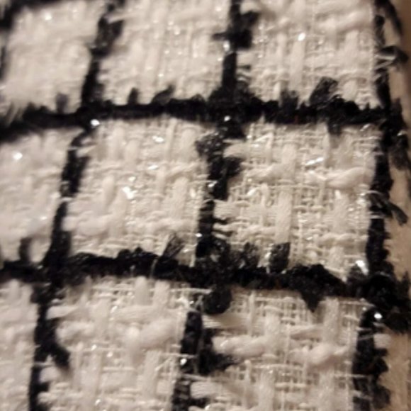 2 Piece Set Blazer and Skirt - Picture 6 of 6